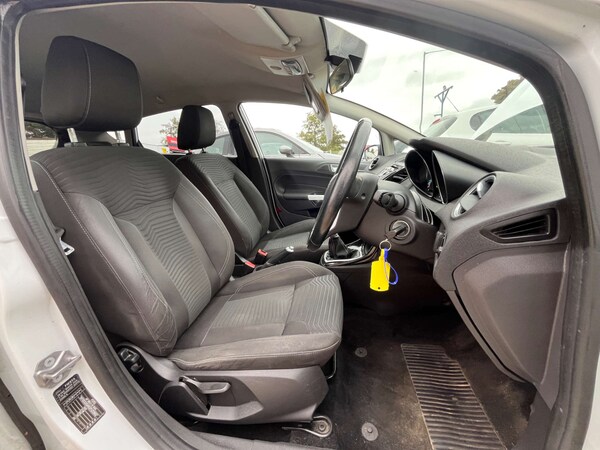 Used Ford Fiesta 2016 for sale - 76197191: Photo 12