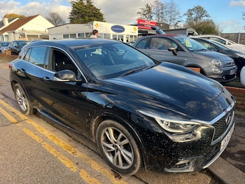 2016 - 1.5 Q30 Business Executive D Semi-Auto 5dr