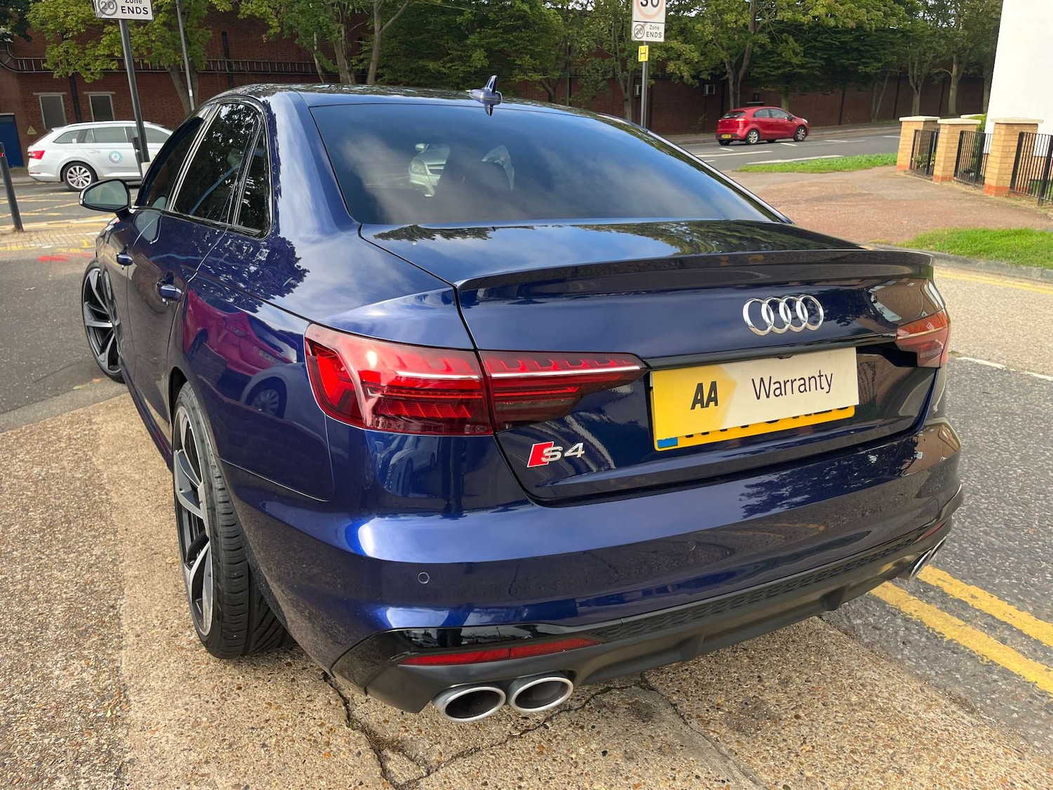 Used Audi A4 2020 for sale - 76017936: Photo 8