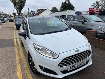 Used Ford Fiesta 2016 for sale - 76601545: Photo