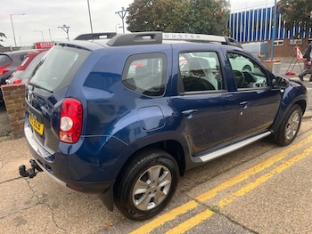 Used Dacia Duster 2015 for sale - 76232964: Photo 2