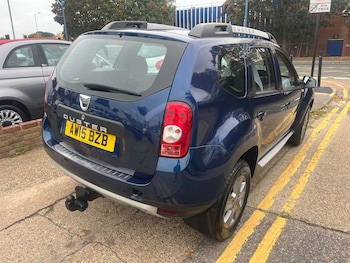 Used Dacia Duster 2015 for sale - 76232964: Photo 4