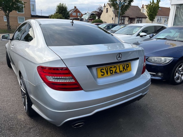 Used Mercedes-Benz C-Class 2012 for sale - 75594550: Photo 5