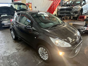 2015 - 1.2 Ka Zetec 3dr