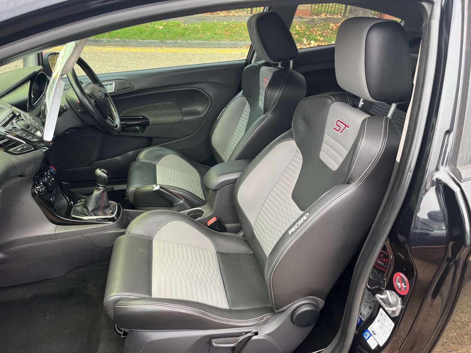 Used Ford Fiesta 2014 for sale - 77976961: Photo 11