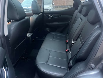 Used Nissan Qashqai 2015 for sale - 77701564: Photo