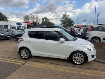 Used Suzuki Swift 2010 for sale - 79571674: Photo