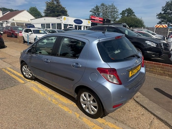 Used Toyota Yaris 2013 for sale - 79184477: Photo
