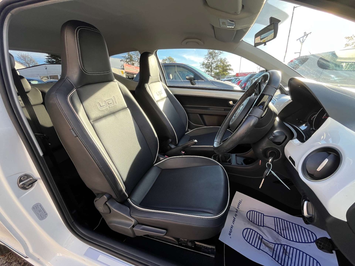 Used Volkswagen up! 2013 for sale - 76429328: Photo 11