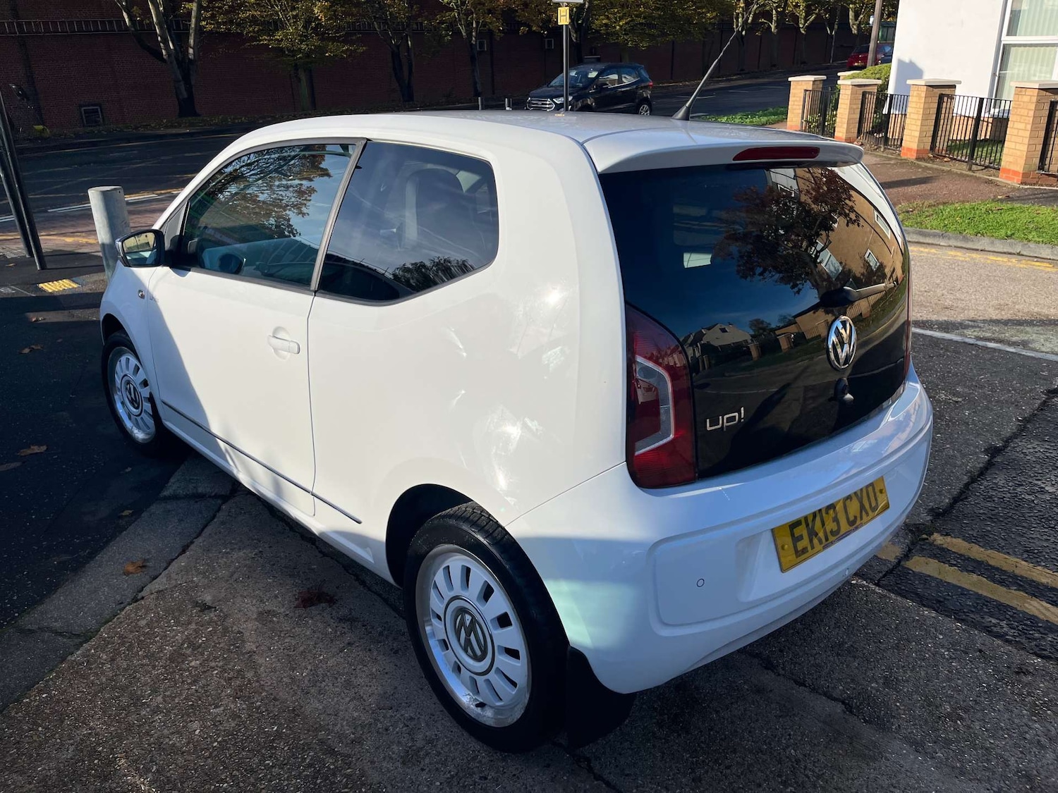 Used Volkswagen up! 2013 for sale - 76429328: Photo 6