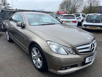 Used Mercedes-Benz E Class 2011 for sale - 77984219: Photo