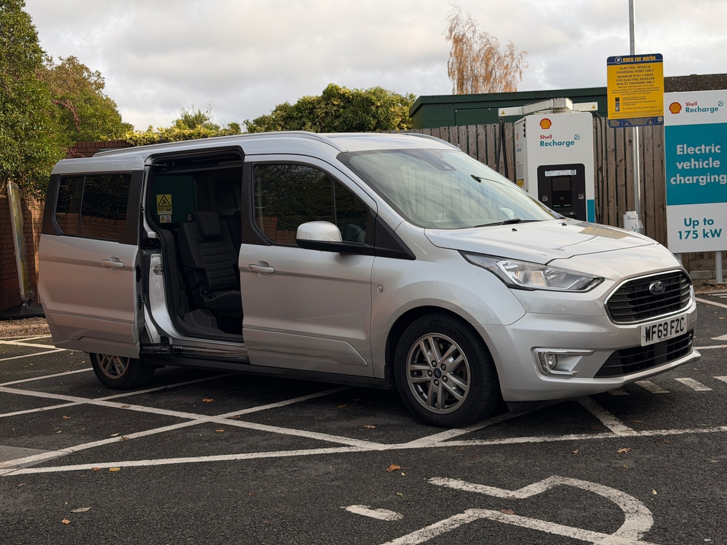 Used Ford Grand Tourneo Connect 2019 for sale - 77208716: Photo 10