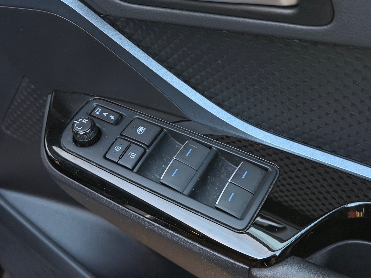 Used Toyota C-HR 2020 for sale - 77522175: Photo 31