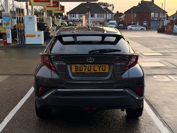 Used Toyota C-HR 2020 for sale - 77522175: Photo