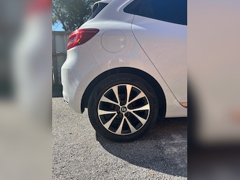 Used Renault Clio 2020 for sale - 75482130: Photo