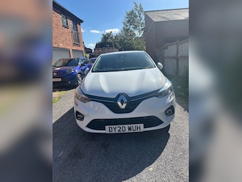 Used Renault Clio 2020 for sale - 75482130: Photo