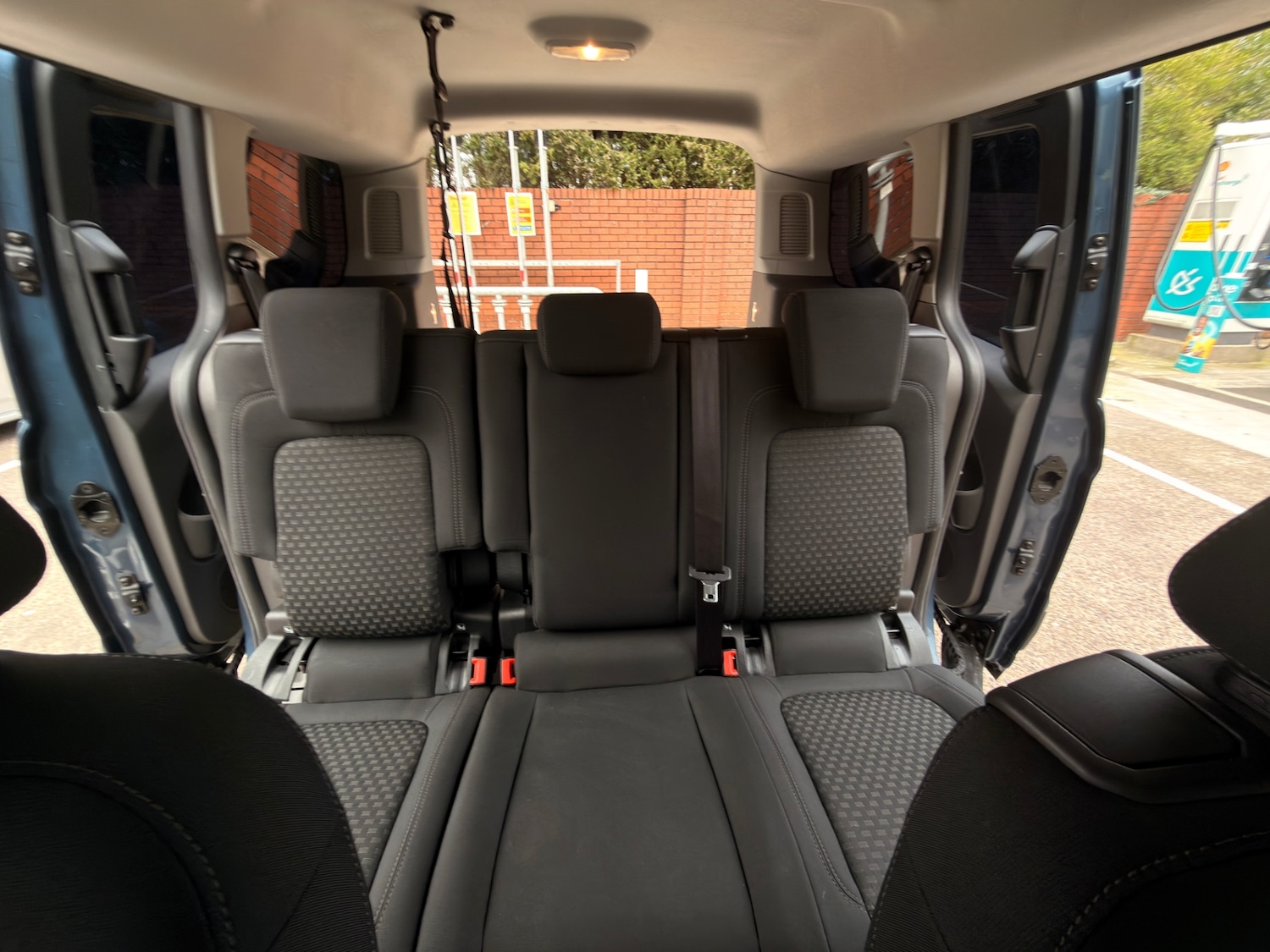 Used Ford Grand Tourneo Connect 2019 for sale - 77845060: Photo 12