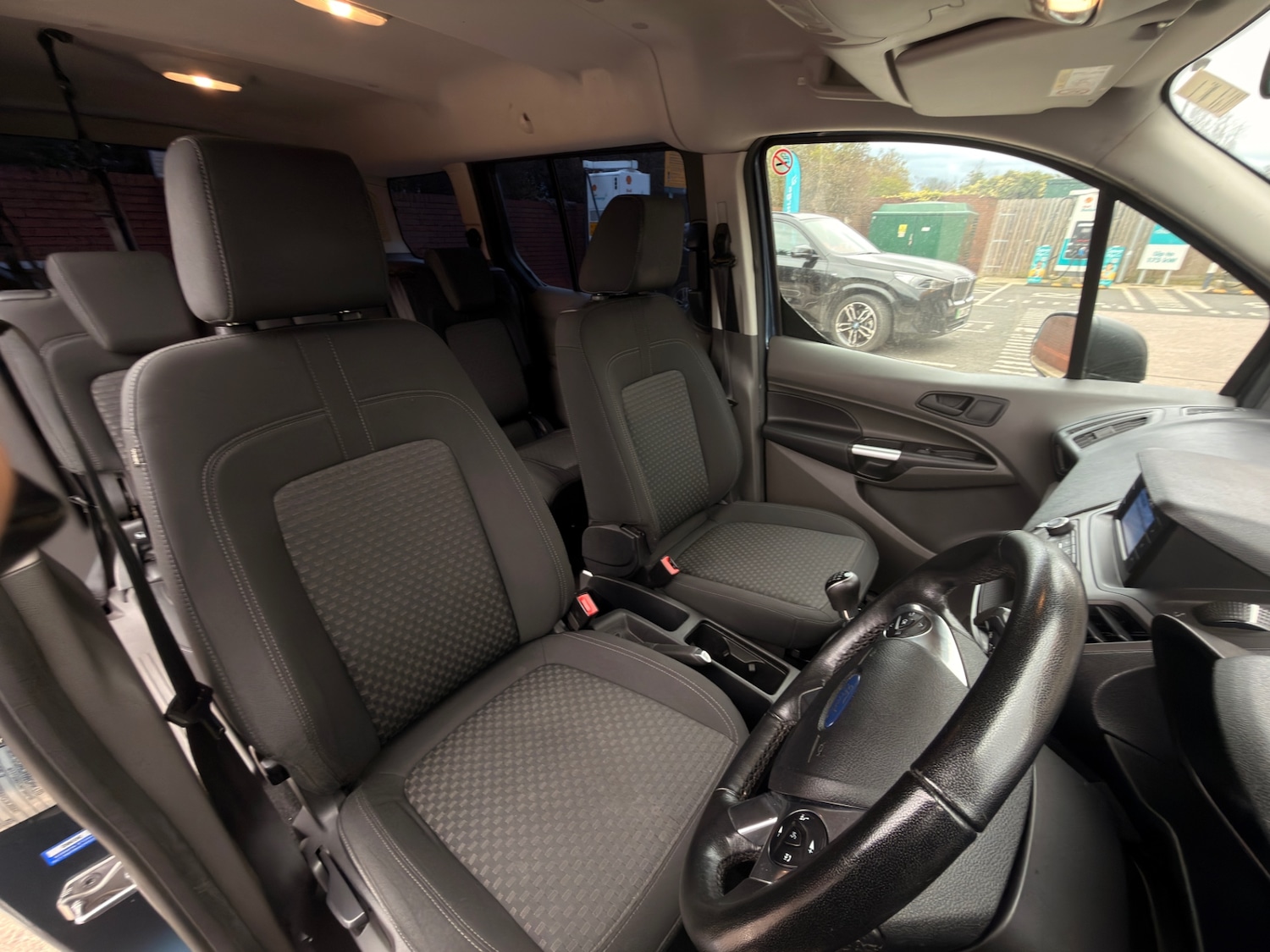 Used Ford Grand Tourneo Connect 2019 for sale - 77845060: Photo 18