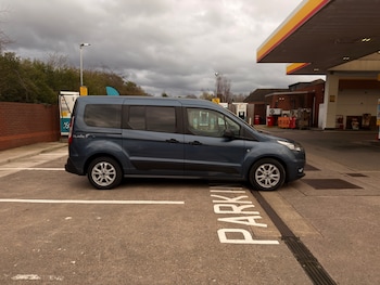 Used Ford Grand Tourneo Connect 2019 for sale - 77845060: Photo