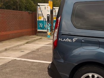 Used Ford Grand Tourneo Connect 2019 for sale - 77845060: Photo