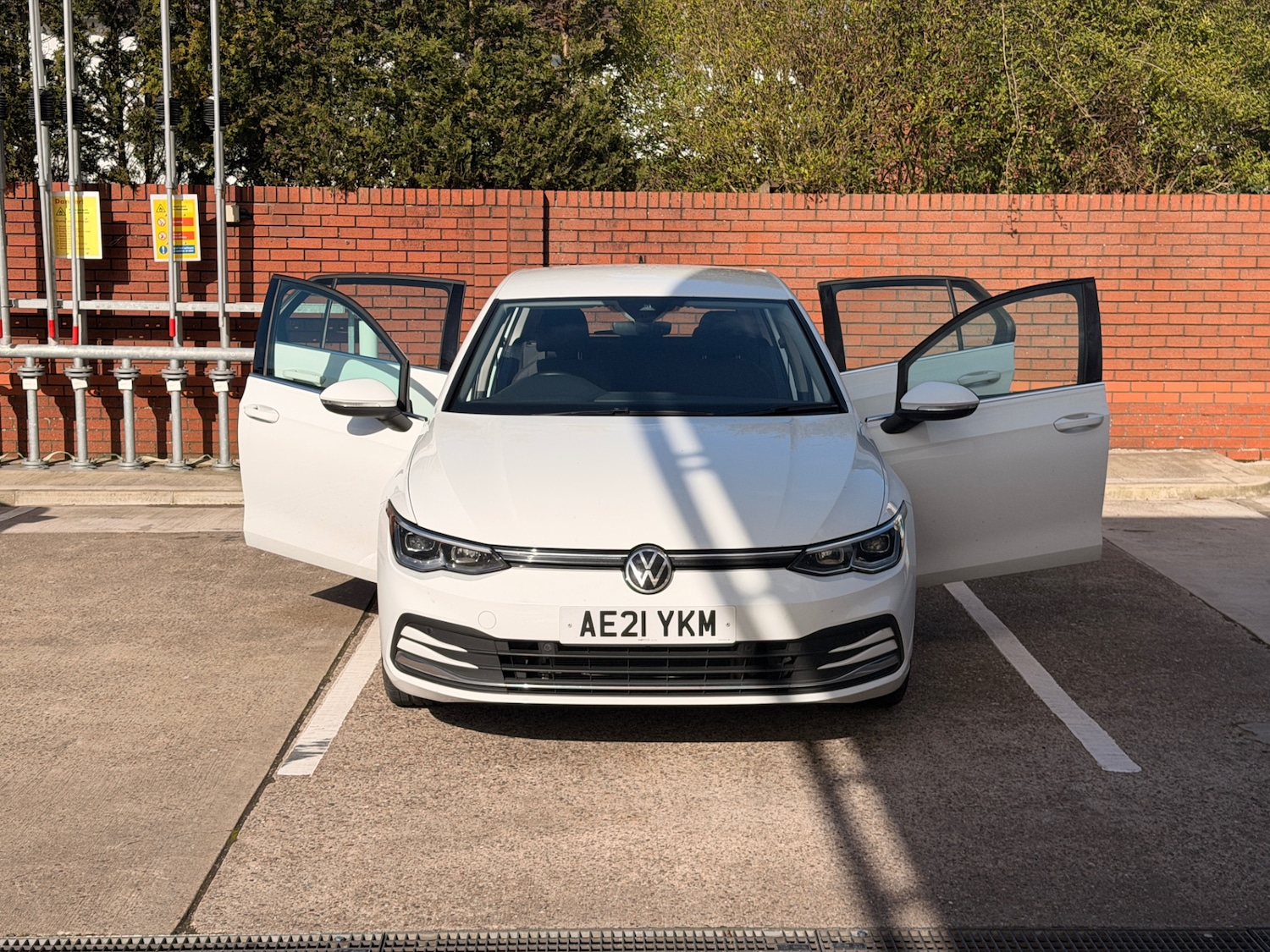 Used Volkswagen Golf 2021 for sale - 78067317: Photo 2