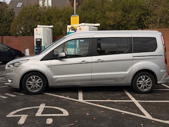 Used Ford Grand Tourneo Connect 2019 for sale - 77640179: Photo