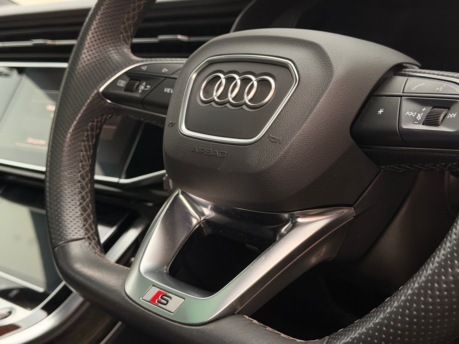 Used Audi Q8 2021 for sale - 77370742: Photo 15