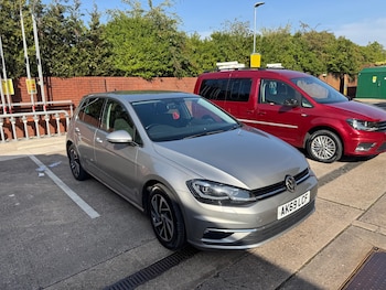 Used Volkswagen Golf 2019 for sale - 75572563: Photo