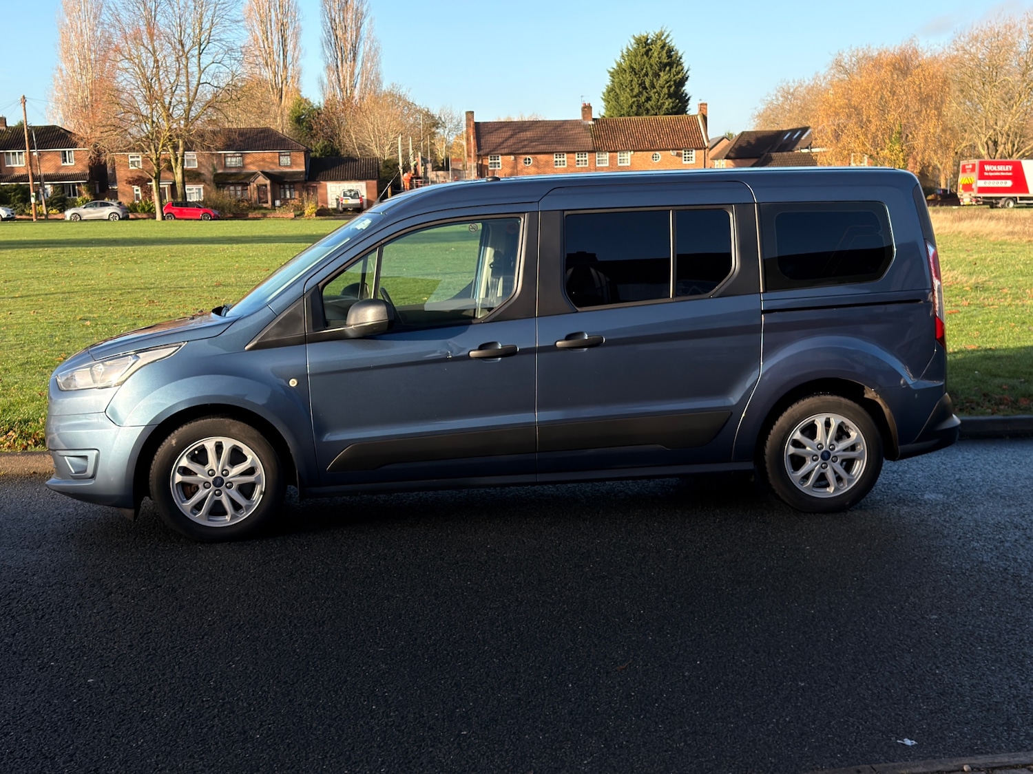 Used Ford Grand Tourneo Connect 2019 for sale - 76565417: Photo 3