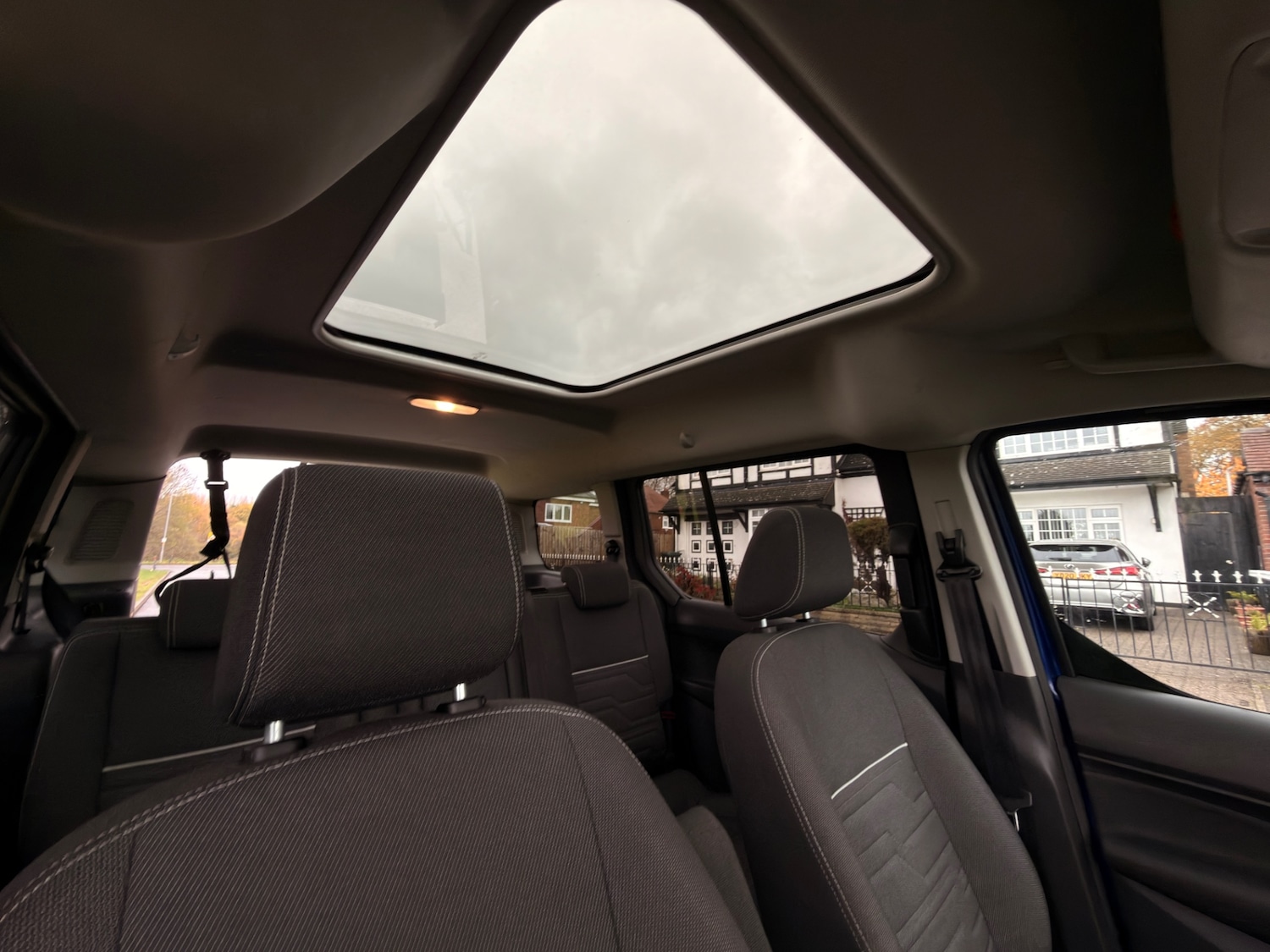 Used Ford Grand Tourneo Connect 2018 for sale - 76542733: Photo 13