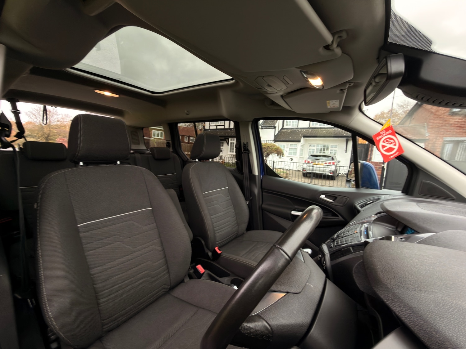 Used Ford Grand Tourneo Connect 2018 for sale - 76542733: Photo 15