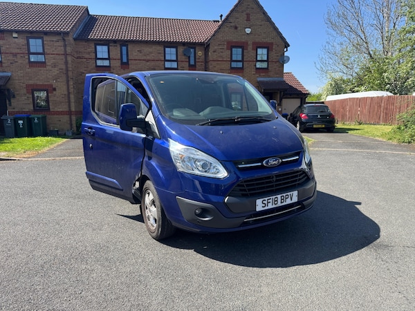 Used Ford Tourneo Custom 2018 for sale - 74513400: Photo 1