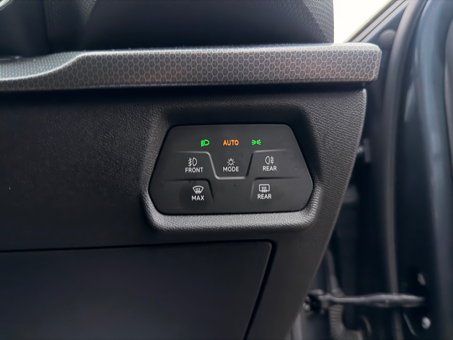 Used SEAT Leon 2021 for sale - 77034670: Photo 23