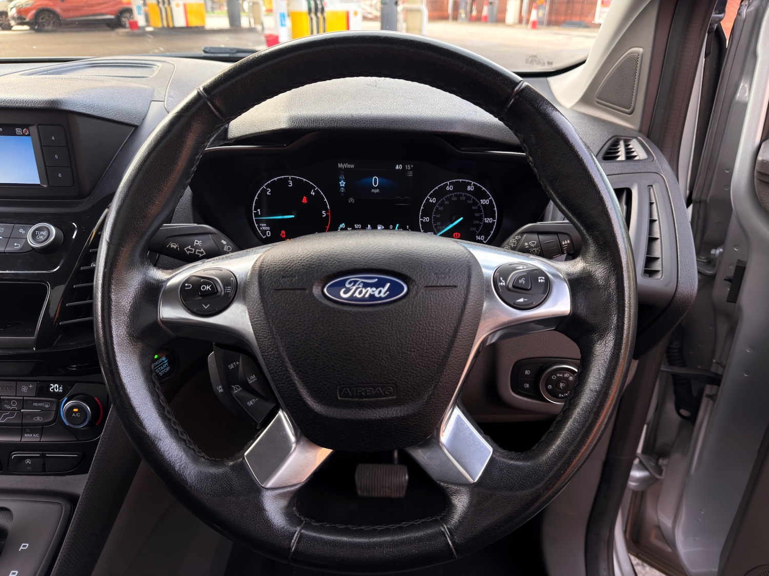 Used Ford Grand Tourneo Connect 2019 for sale - 76479502: Photo 13