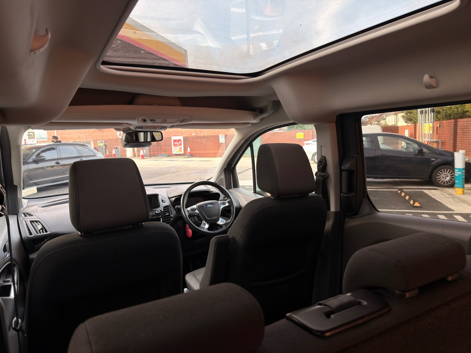 Used Ford Grand Tourneo Connect 2019 for sale - 76479502: Photo 23