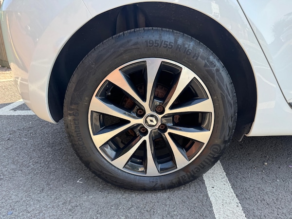 Used Renault Clio 2021 for sale - 75558658: Photo 6