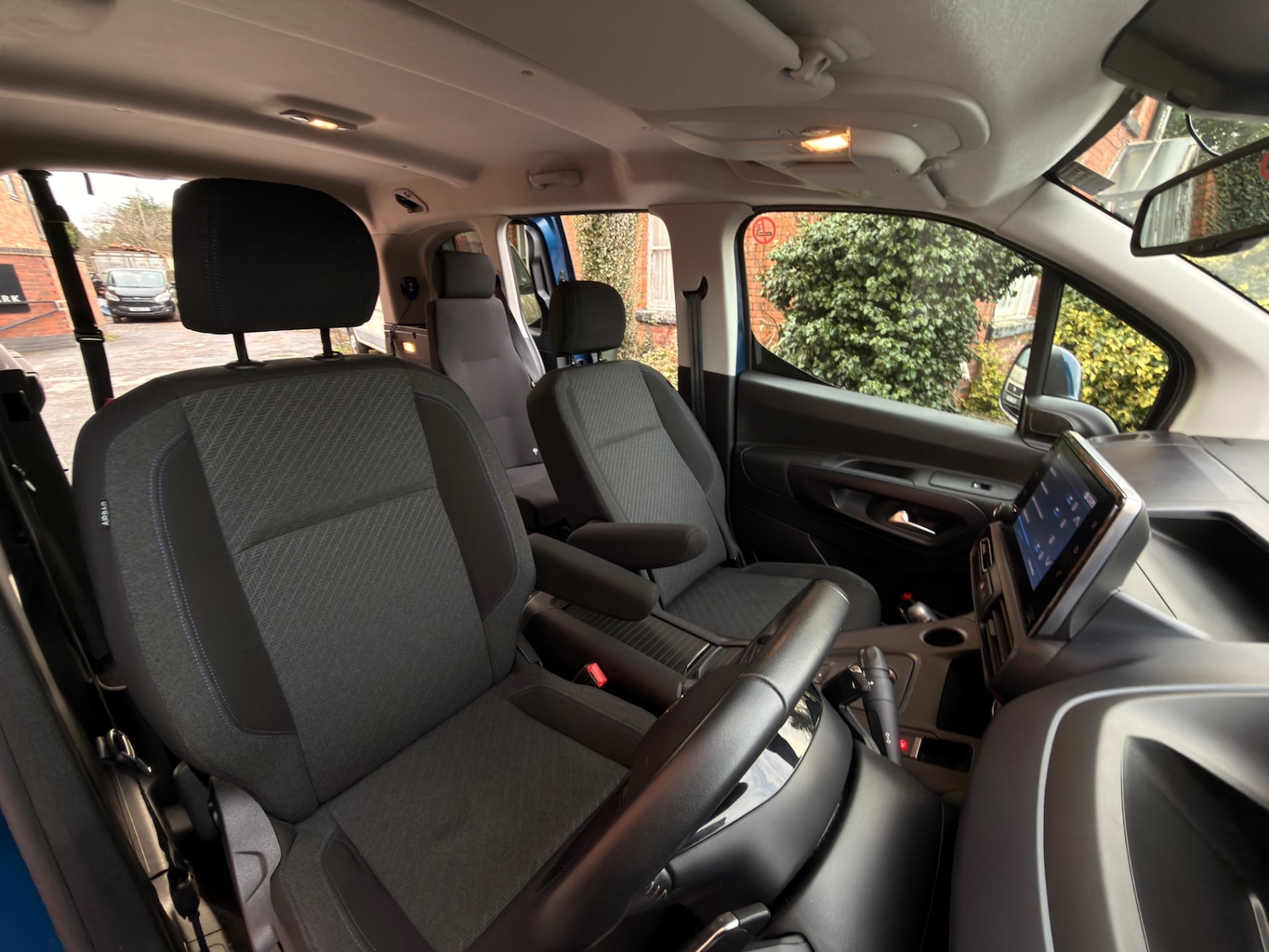 Used Peugeot Rifter 2020 for sale - 77261469: Photo 25