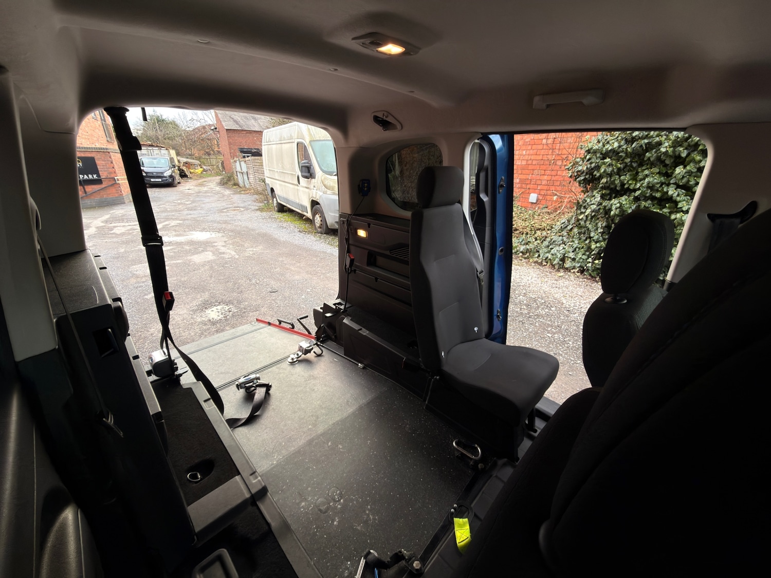 Used Peugeot Rifter 2020 for sale - 77261469: Photo 27