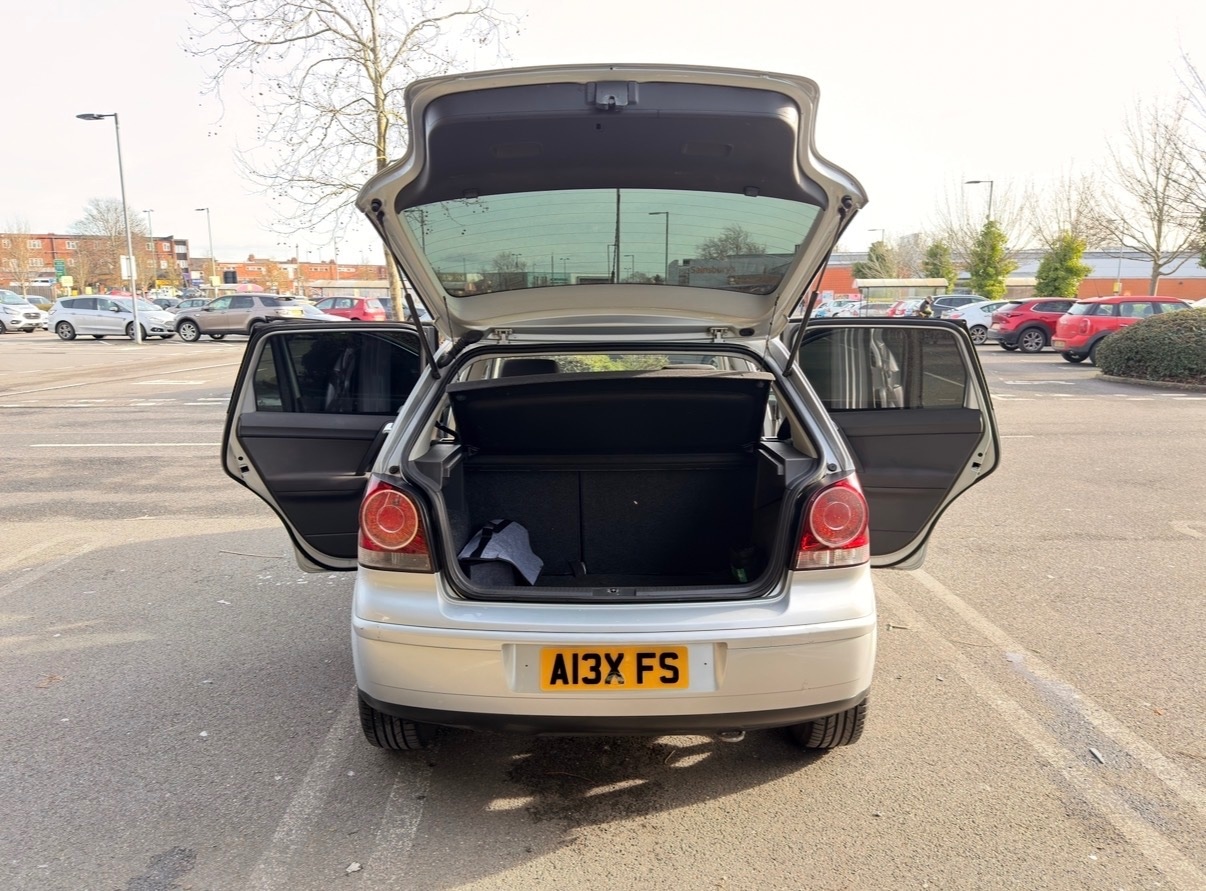 Used Volkswagen Polo 2009 for sale - 77556097: Photo 3