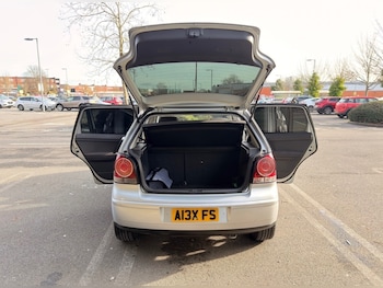 Used Volkswagen Polo 2009 for sale - 77556097: Photo