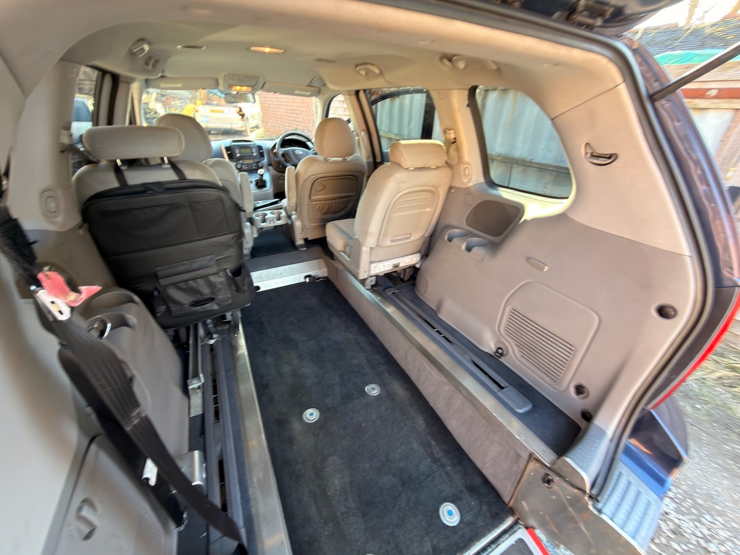 Used Kia Sedona 2009 for sale - 77934755: Photo 11