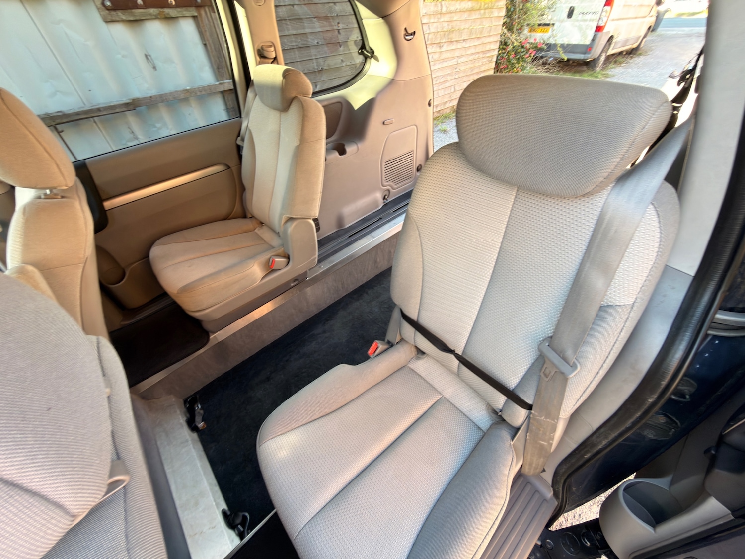 Used Kia Sedona 2009 for sale - 77934755: Photo 12