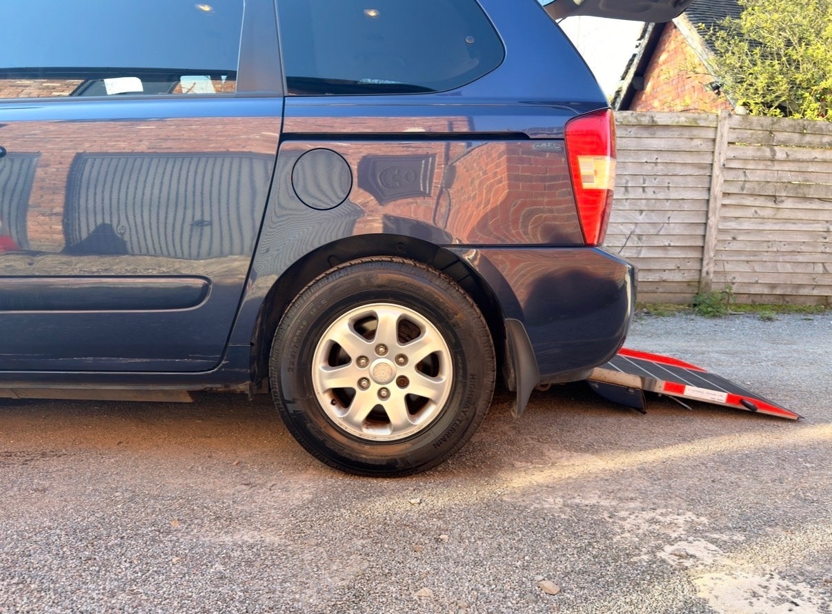 Used Kia Sedona 2009 for sale - 77934755: Photo 4
