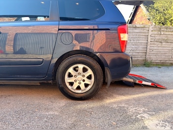 Used Kia Sedona 2009 for sale - 77934755: Photo