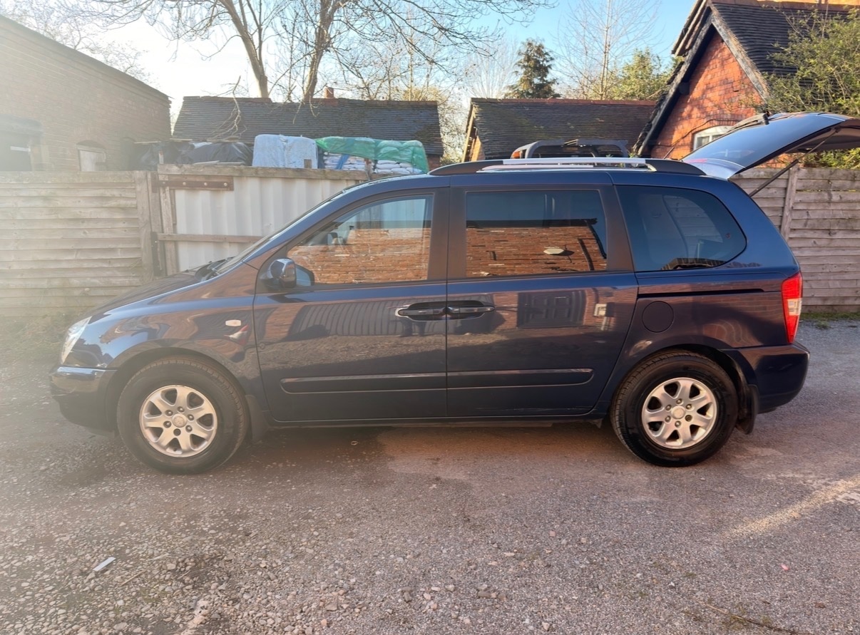 Used Kia Sedona 2009 for sale - 77934755: Photo 6