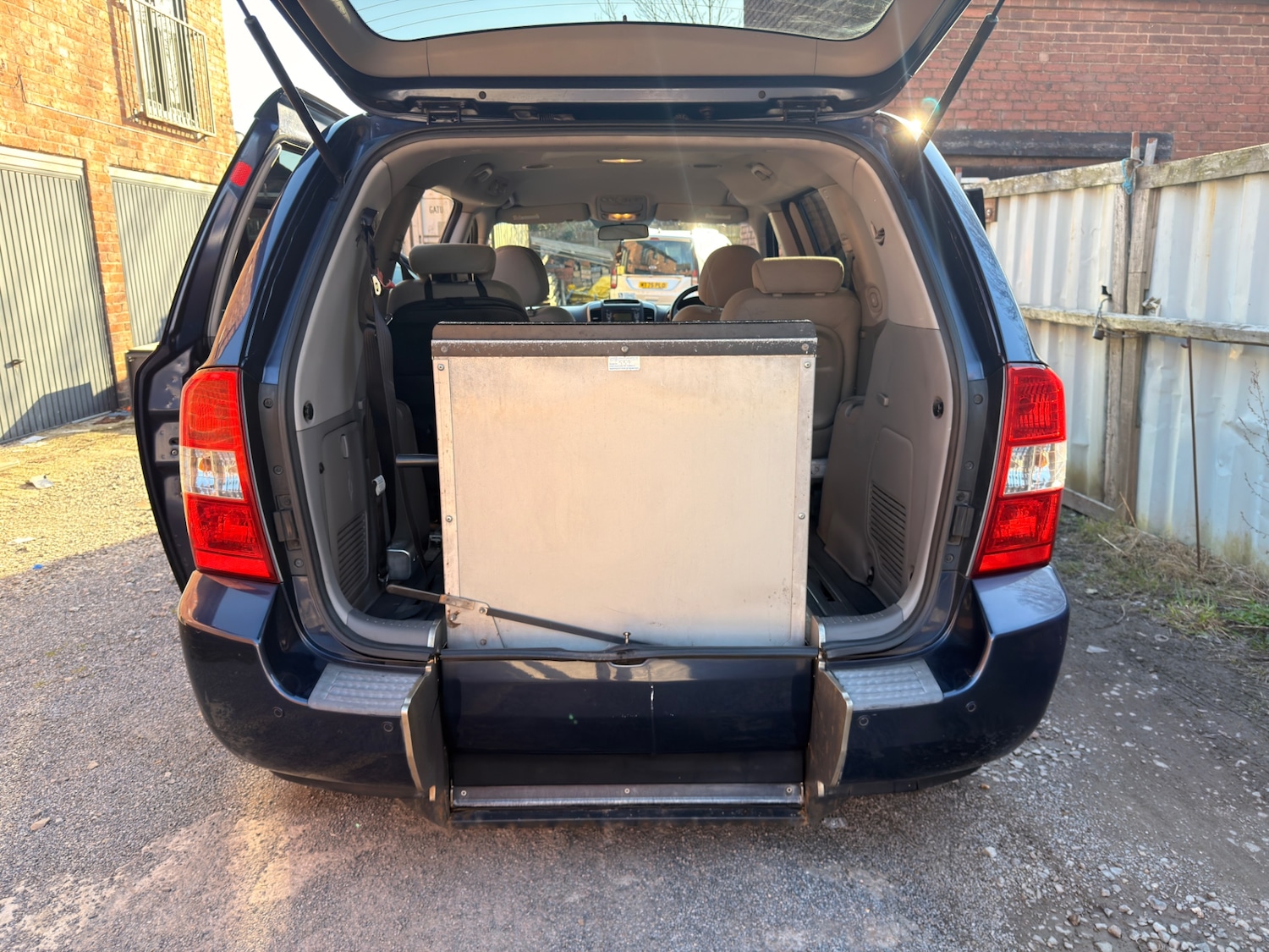 Used Kia Sedona 2009 for sale - 77934755: Photo 7