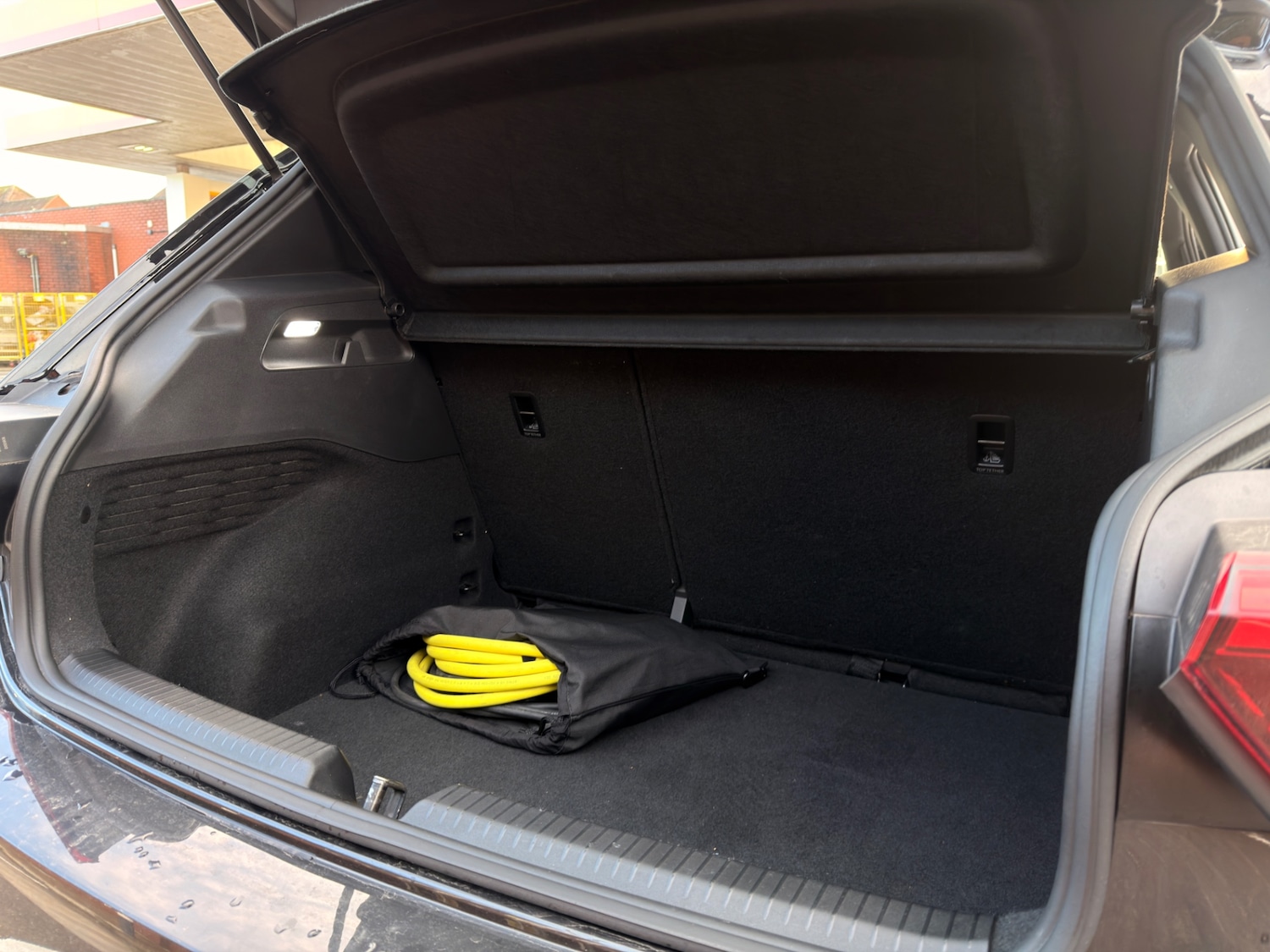 Used Volkswagen ID.3 2023 for sale - 76960742: Photo 10