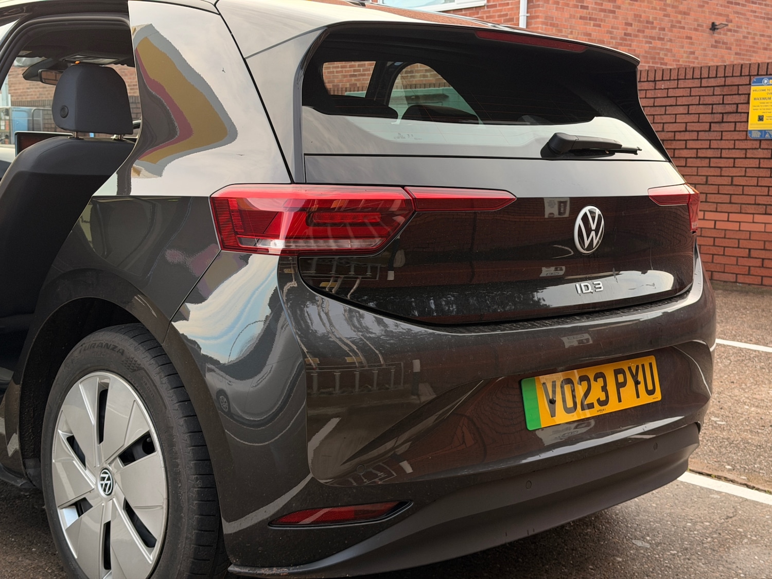 Used Volkswagen ID.3 2023 for sale - 76960742: Photo 14