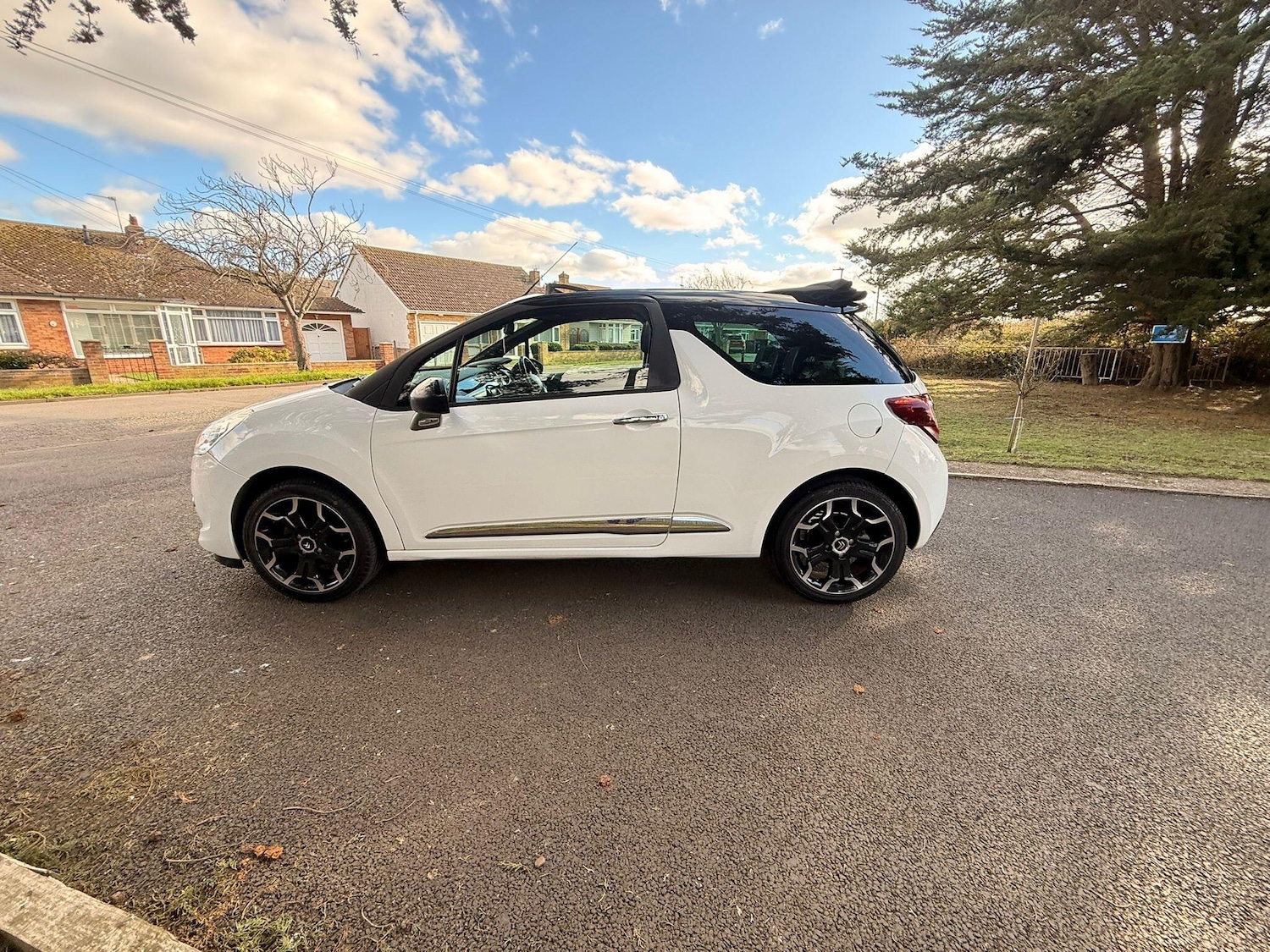 Used Citroen DS3 2013 for sale - 77599105: Photo 3