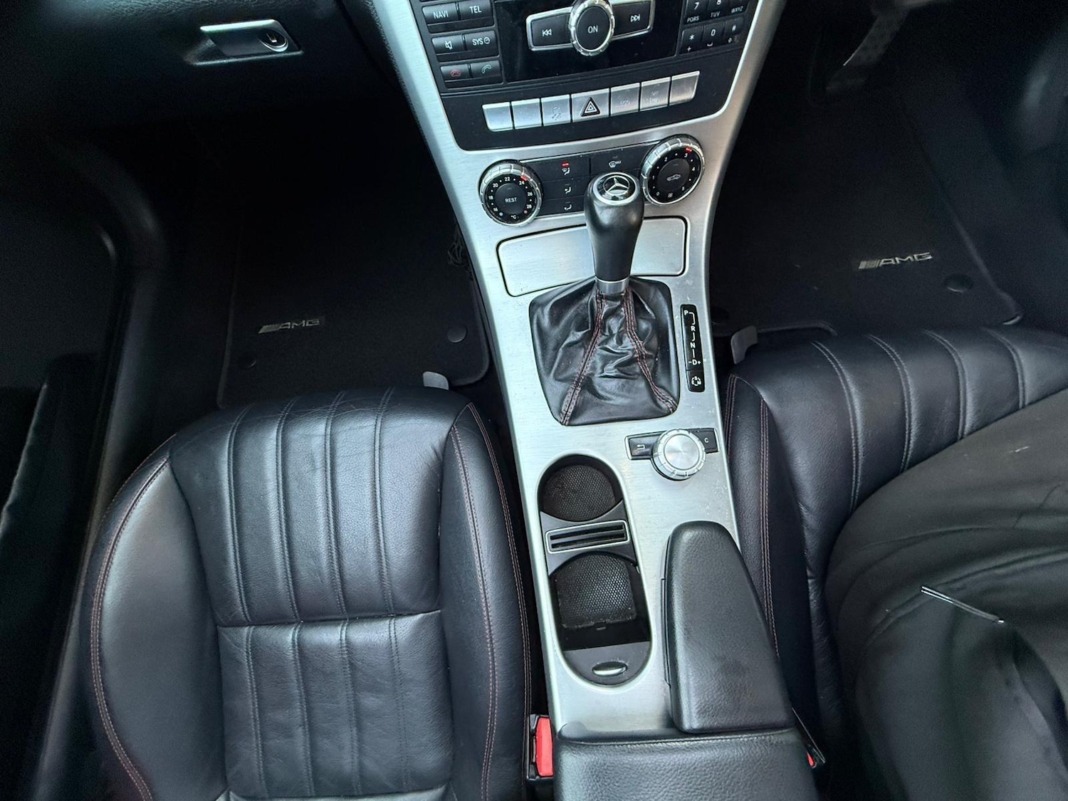 Used Mercedes-Benz SLK 2012 for sale - 77001148: Photo 15